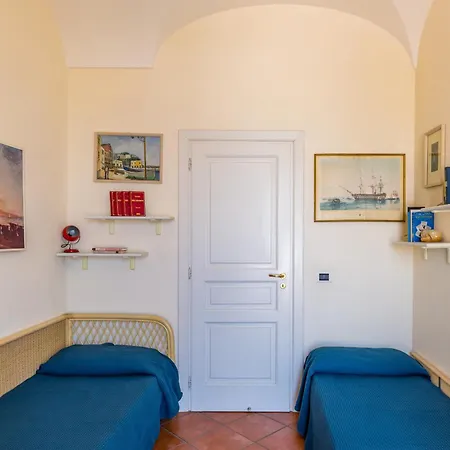 Blumarina Terrace On Apartamento Isquia