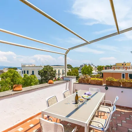 Blumarina Terrace On * Isquia