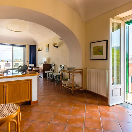 Apartamento Blumarina Terrace On Ísquia